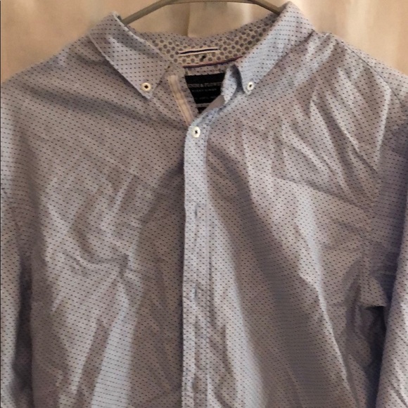 Lot of 4 Men’s Dress shirts - Picture 5 of 6